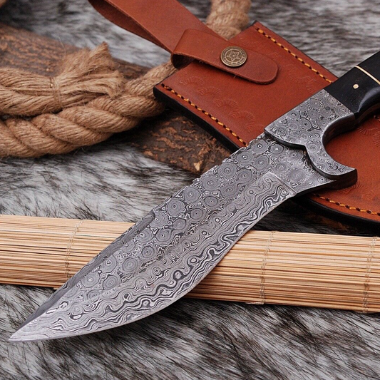 12 Custom Made Hunting Bowie knife Full Tang-bull Horn Handle with Genuine Leather sheath