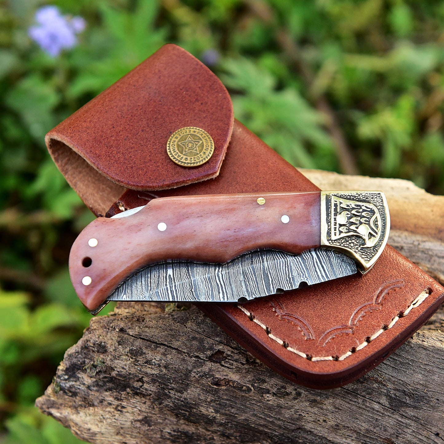 Hand Made Damascus Hunting Folding Knife With Brass Bolster & Bone Handle x751