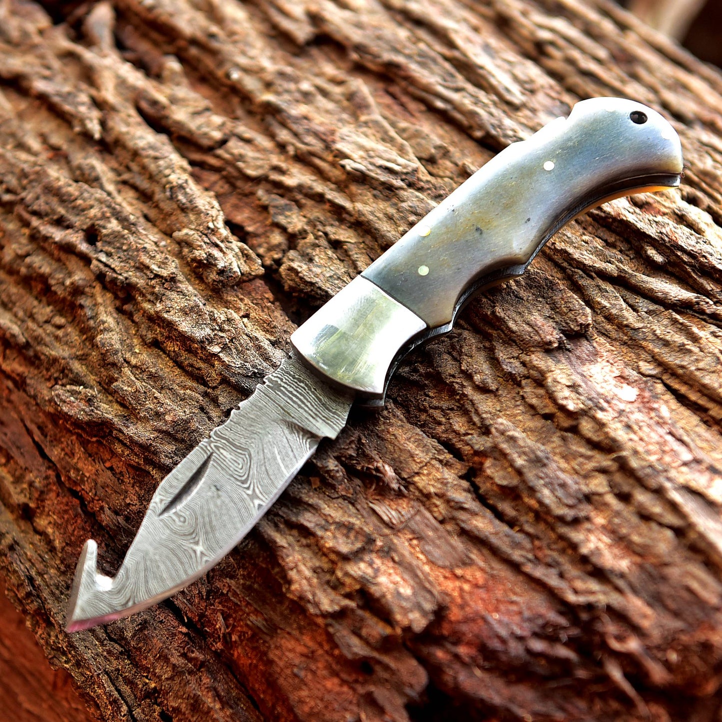 Handmade Damascus Steel Pocket Folding Guthook Blade Knife - Gray Bone Handle