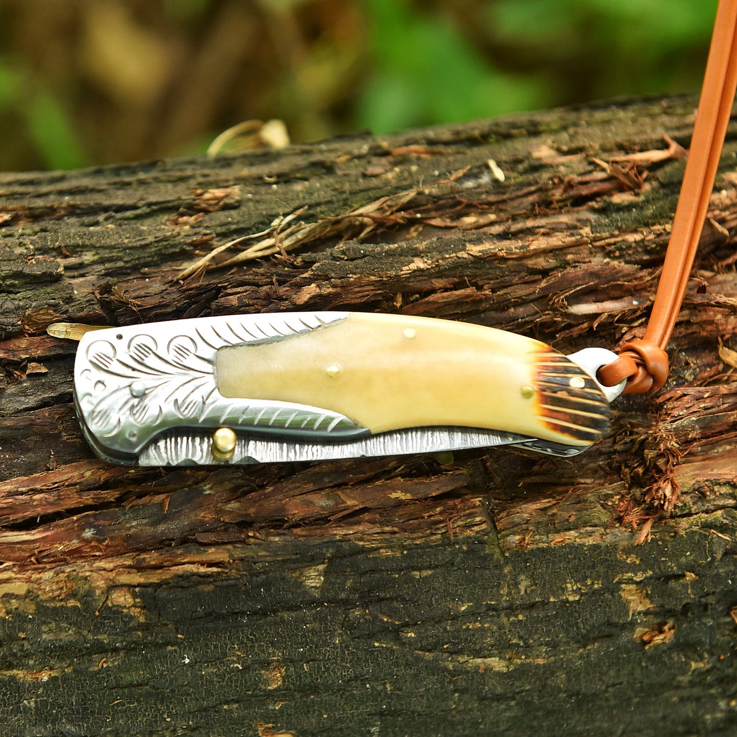 Damascus Folding Blade Pocket Knife Camel Bone Engraved Steel Bolster Handle