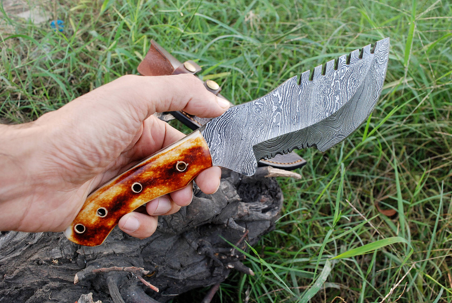 10" Skinner Knife FullTang Forged Damascus Twist Pattern Hunting knives bone Handle