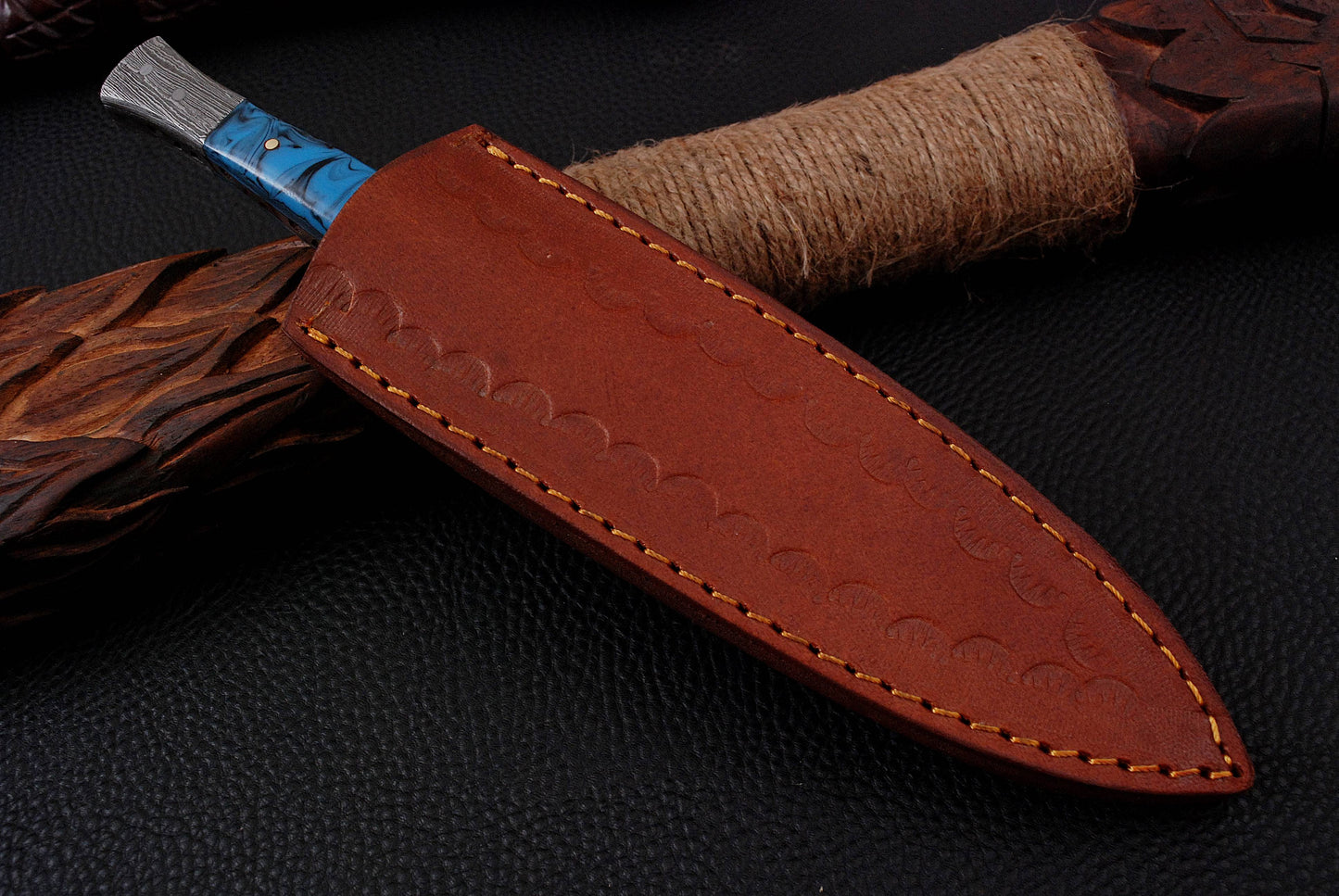 Handmade Damascus Steel Full Tang Knife with Sheath Resin Handle