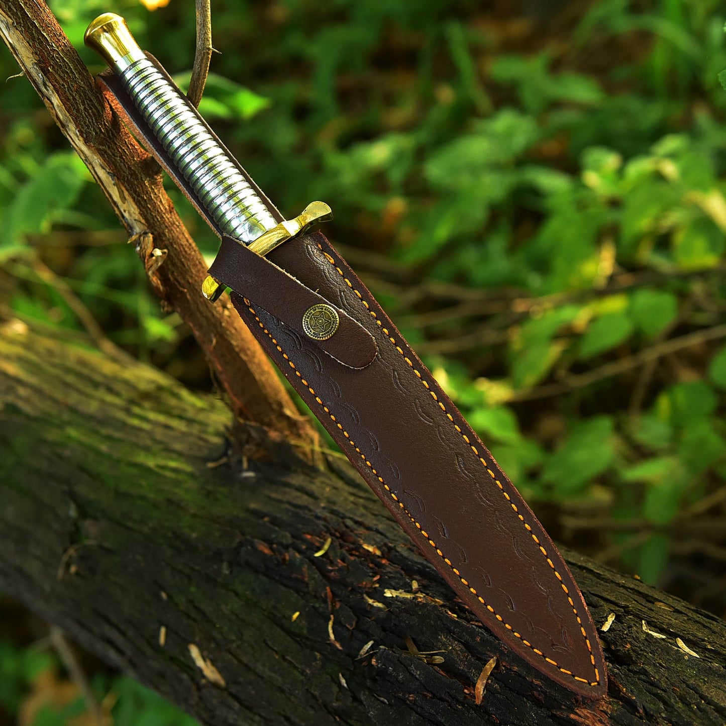 V42 Double-Edged Dagger US Special Forces WWII Fixed Knife - Brass Guard