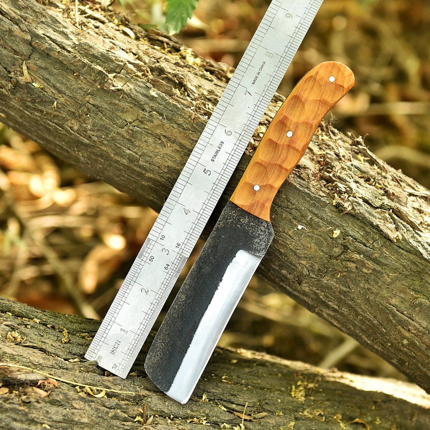 Outdoor Adventure Hand Forged Carbon Steel Fixed Blade Skinning Knife Wood Handle