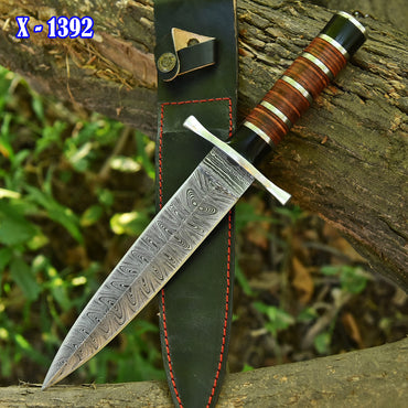Handmade Damascus Steel Double Edge Blade Dagger Knife Steel Resin Leather Handle