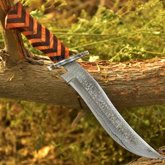 Handmade Forged Damascus Steel Hunting Camping Bowie Knife With Sheath