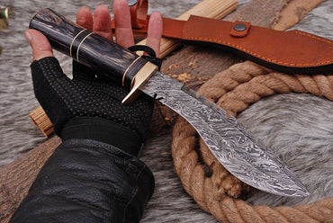 Hand Made Forged Damascus Steel Traditional Gurkha Kukri Knife Brass Guard Pakka Wood Handle