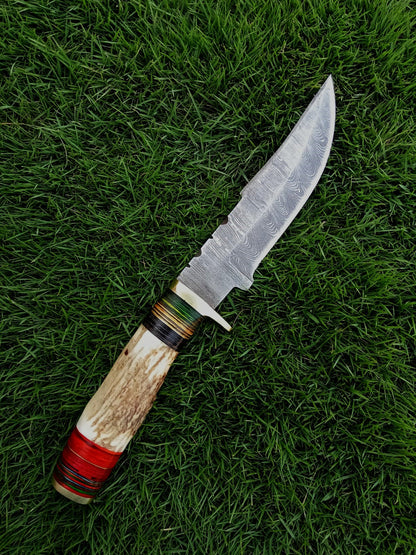 Custom Hand Forged Damascus Steel Adventure Camping EDC Knife Stage Handle