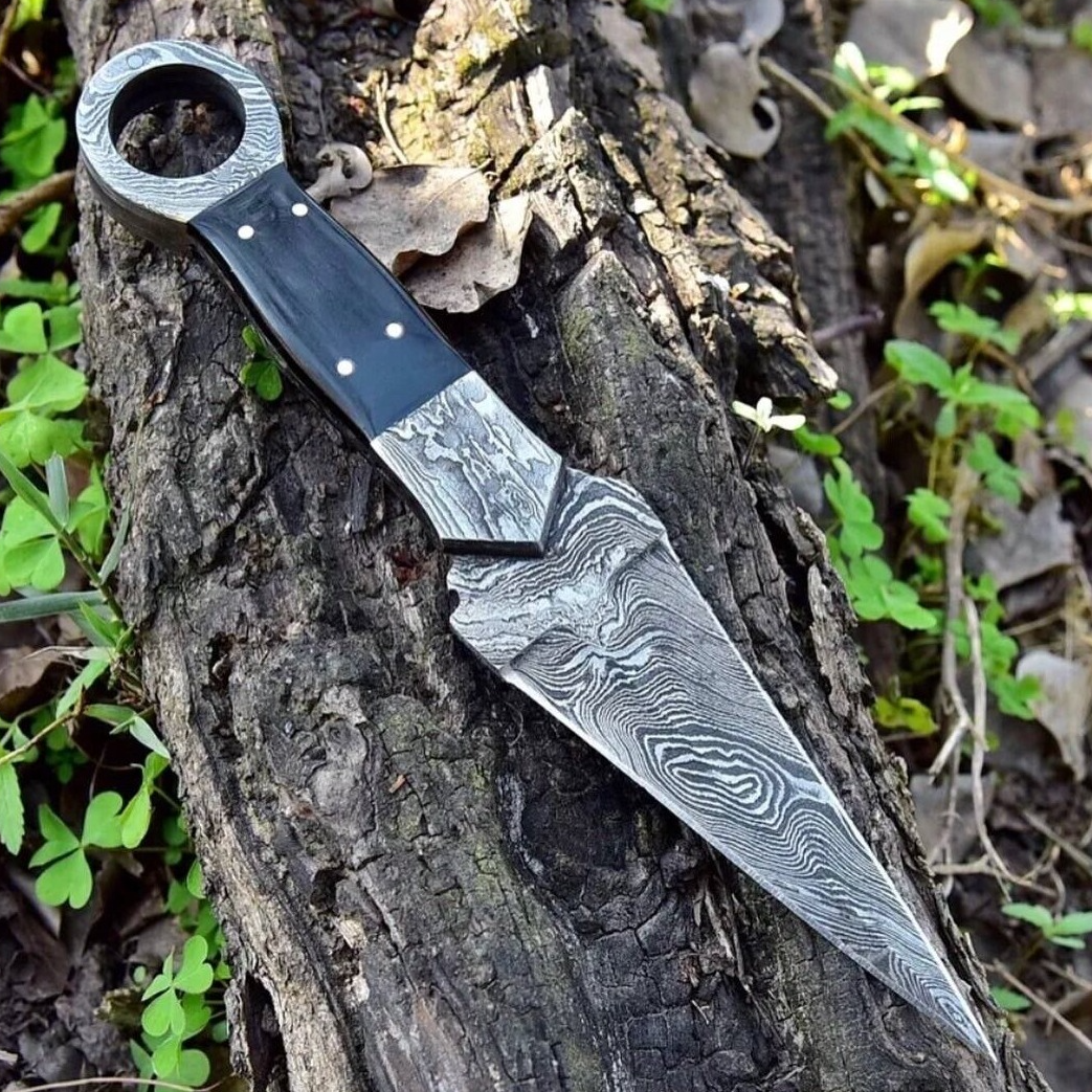 Custom Handmade Damascus Steel Hunting Knife with Leather Sheath