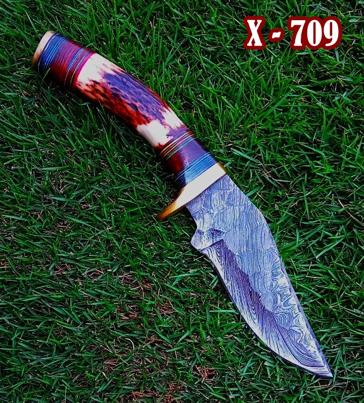 Custom Handmade Damascus Steel Blade Camping Skinner Knife Stage Handle