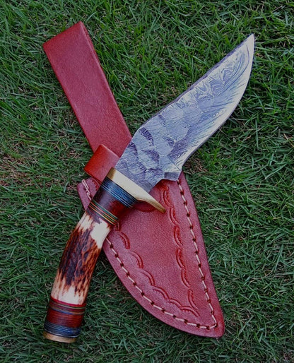 Custom Handmade Damascus Steel Blade Camping Skinner Knife Stage Handle