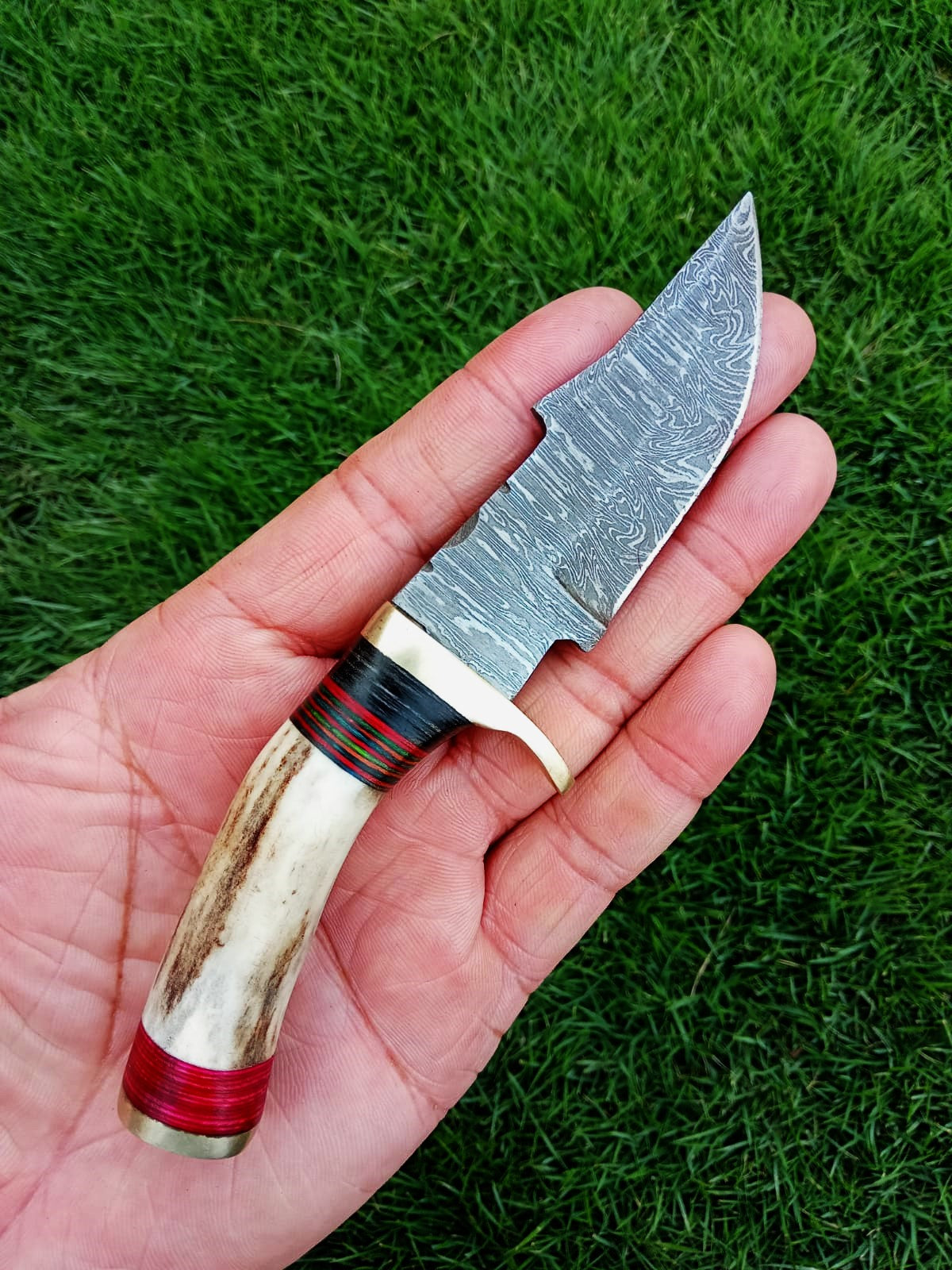 Handmade Damascus Steel Skinner Outdoor Camping Adventure Knife