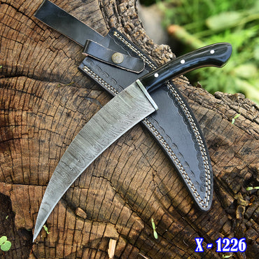 Artisan Handmade Damascus Steel Curved Fixed Blade Karambit With Sheath