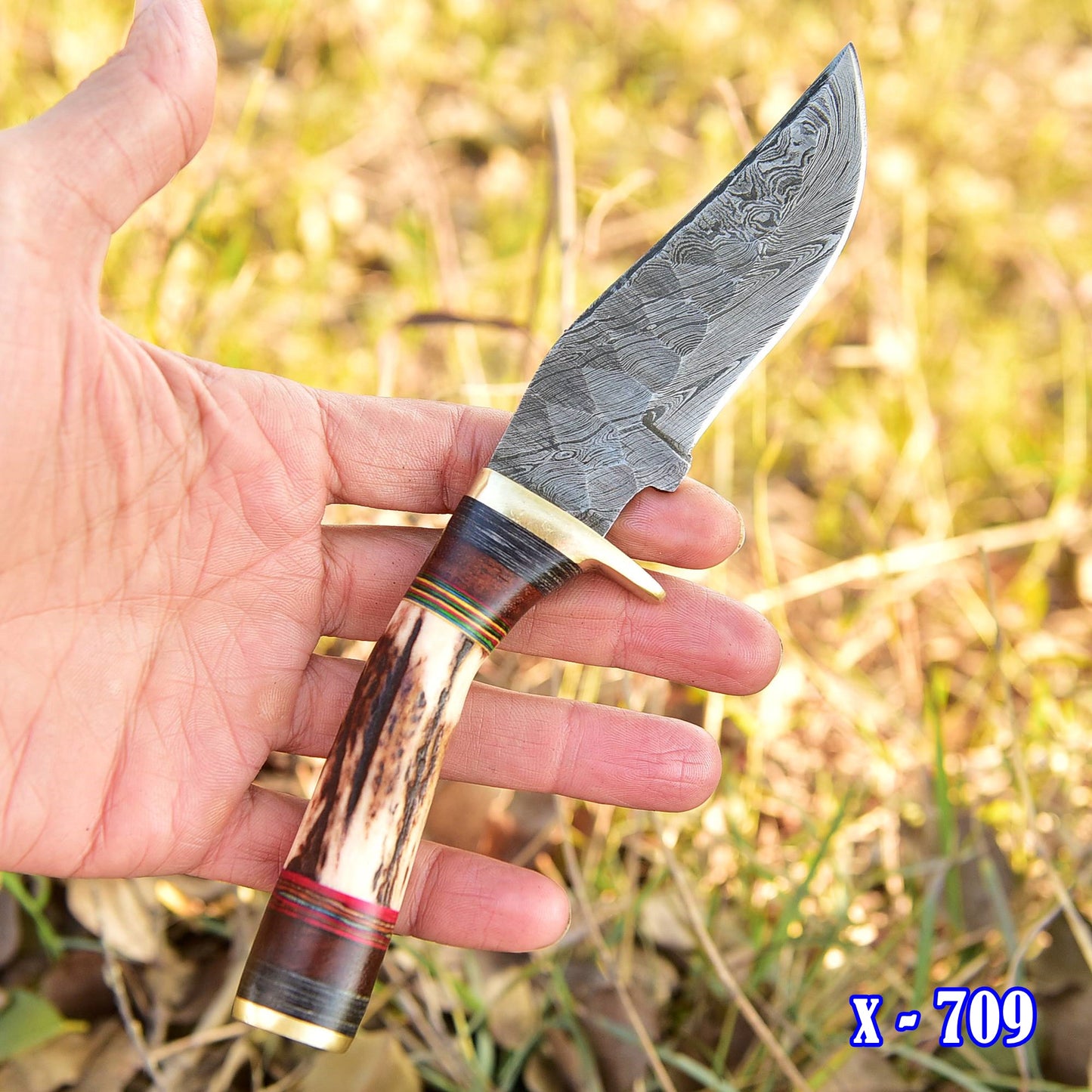 Custom Handmade Damascus Steel Blade Camping Skinner Knife Stage Handle