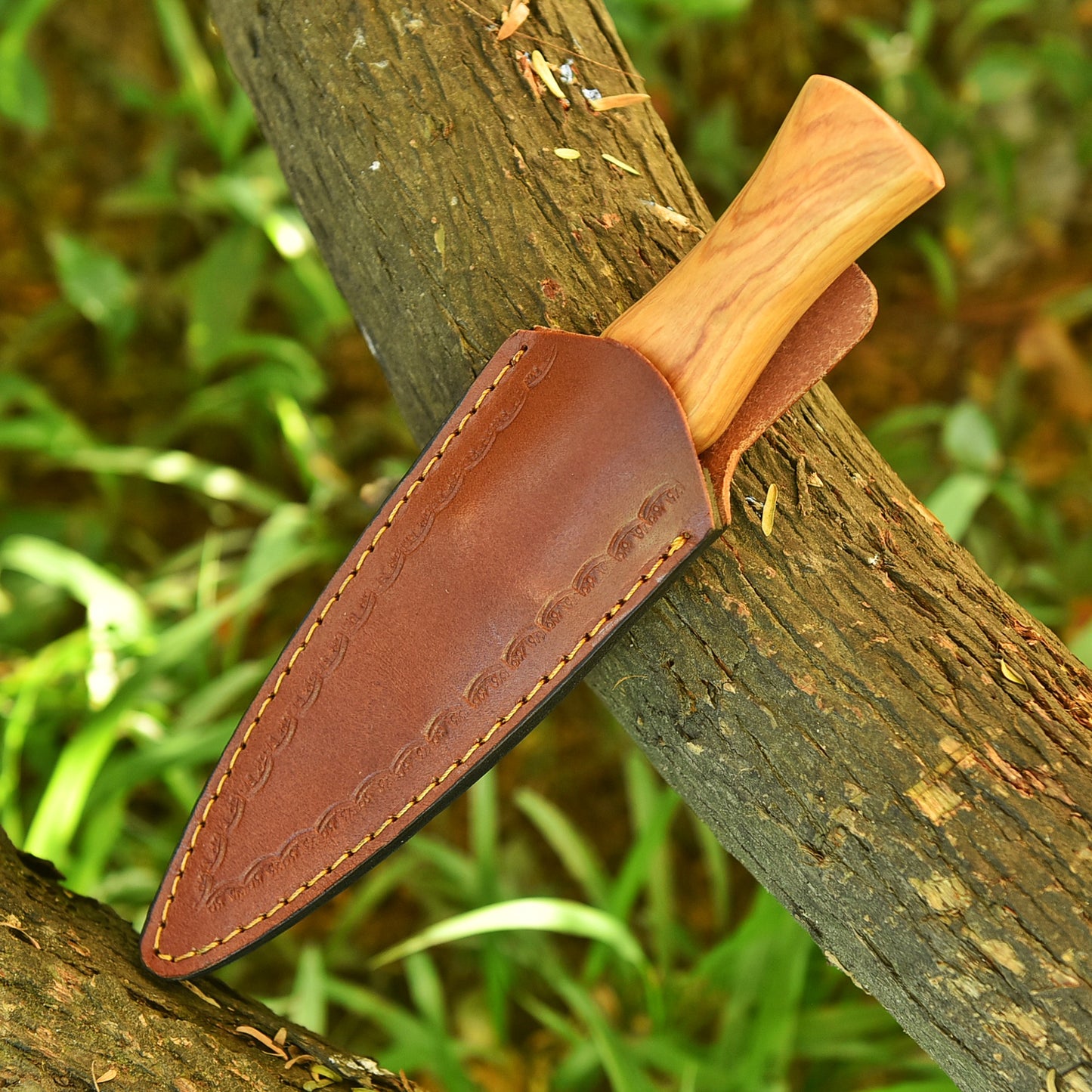 Handmade Damascus Steel Dagger Knife Full Tang Knife With Sheath