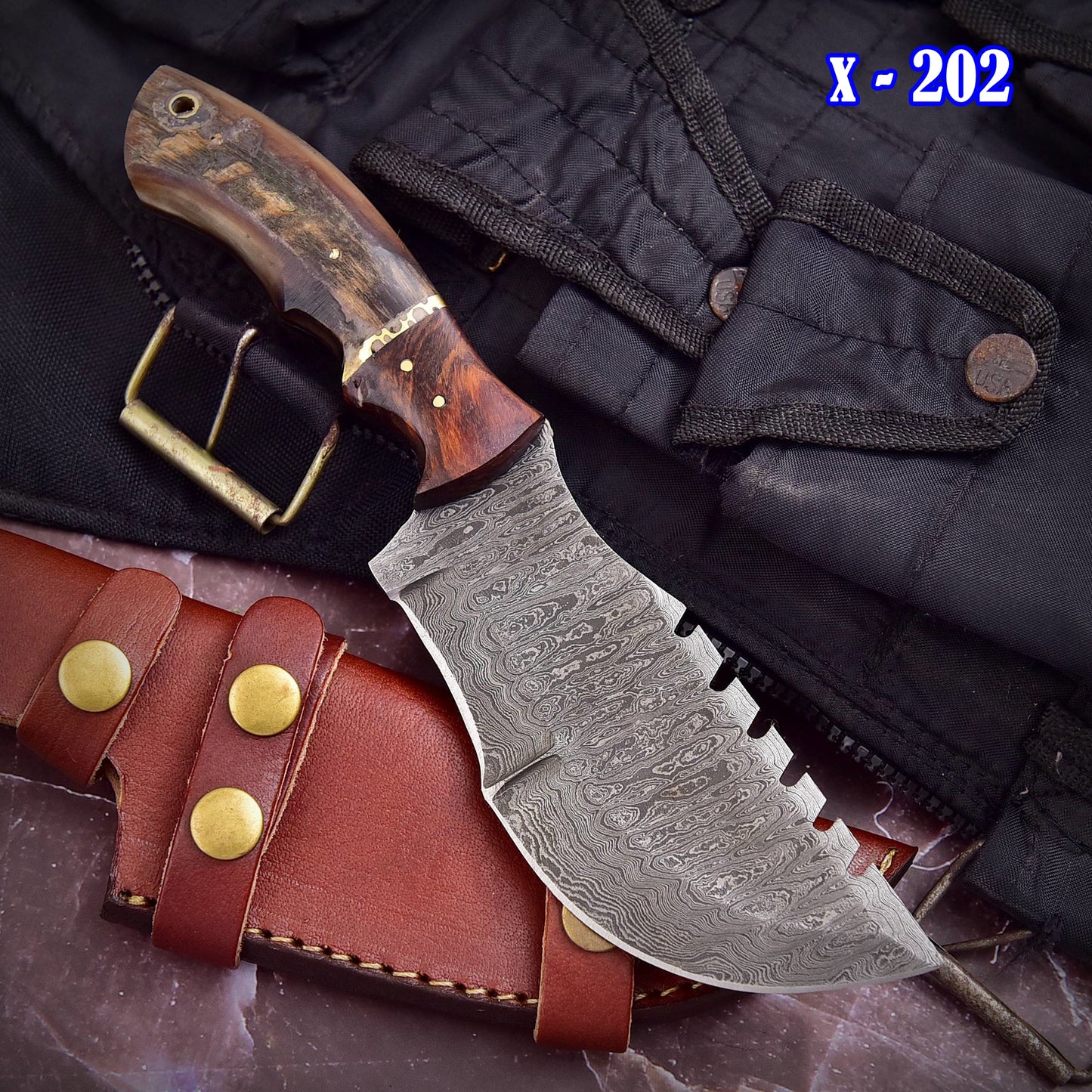 10" Handmade Damascus Steel Hunting Tracker Knife With Ram Horn & Cocobolo Wood Handle