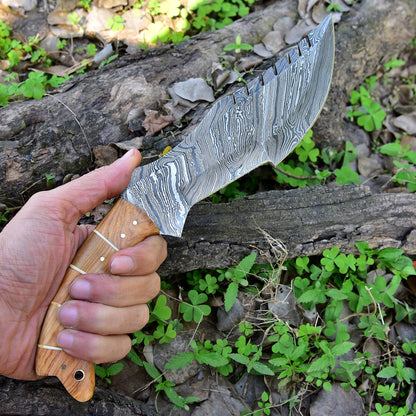 Damascus Bowie knife Outdoor hunting Survival fixed kukri blade Tom tracker knife with sheath