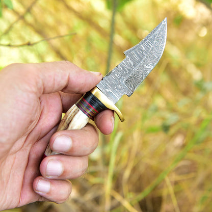 Handmade Damascus Steel Skinner Outdoor Camping Adventure Knife