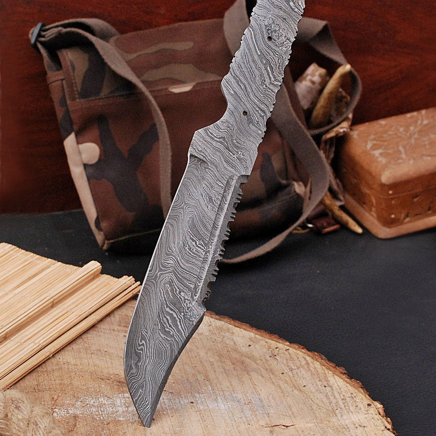 Bowie Knife Damascus Fixed Blade Tracker Blank Blade Ideal Outdoor Knives Full Tang X-13