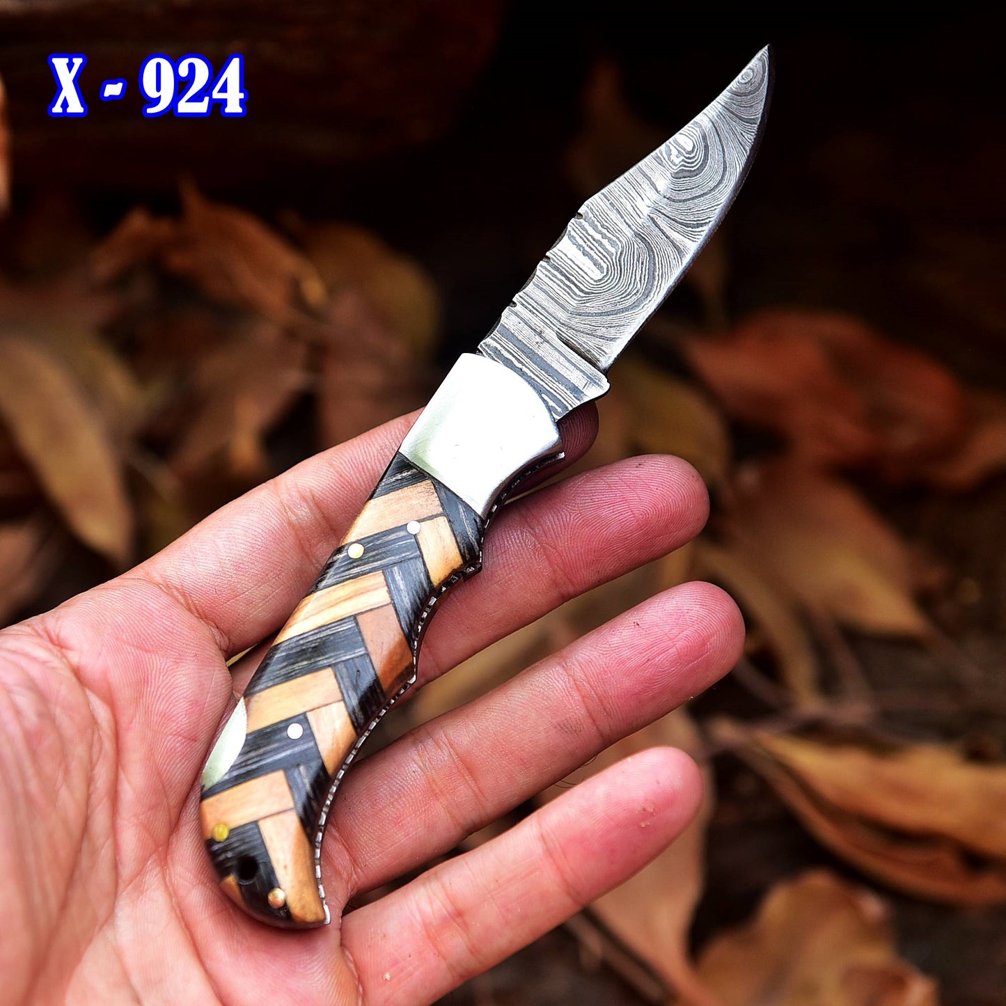 Handmade Damascus Steel Hunting Folding Knife Wood Steel Bolster Handle