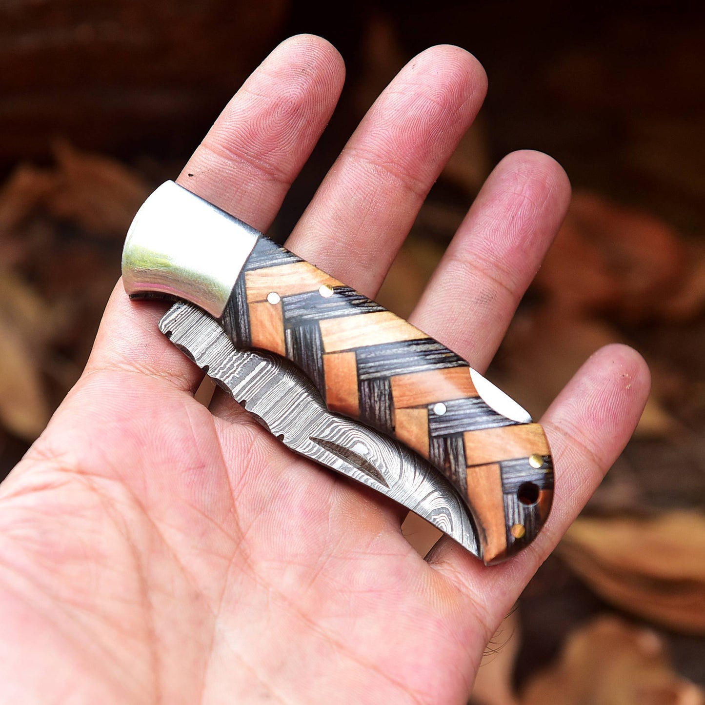 Handmade Damascus Steel Hunting Folding Knife Wood Steel Bolster Handle