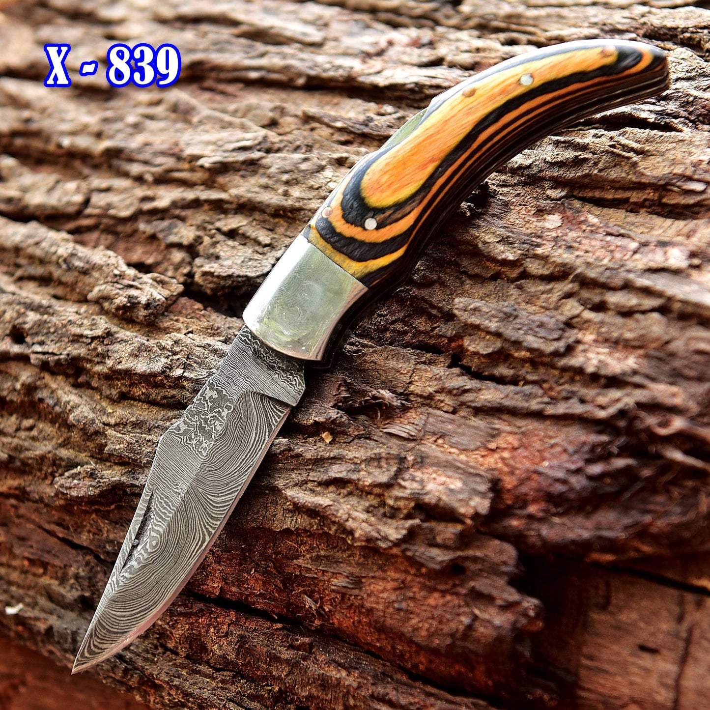 Hand Made Damascus Steel Hunting Folding Knife Camping Pocket Knife