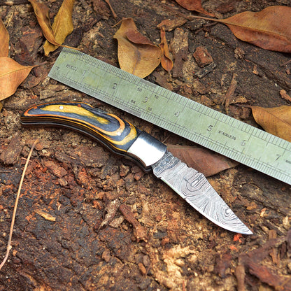 Hand Made Damascus Steel Hunting Folding Knife Camping Pocket Knife