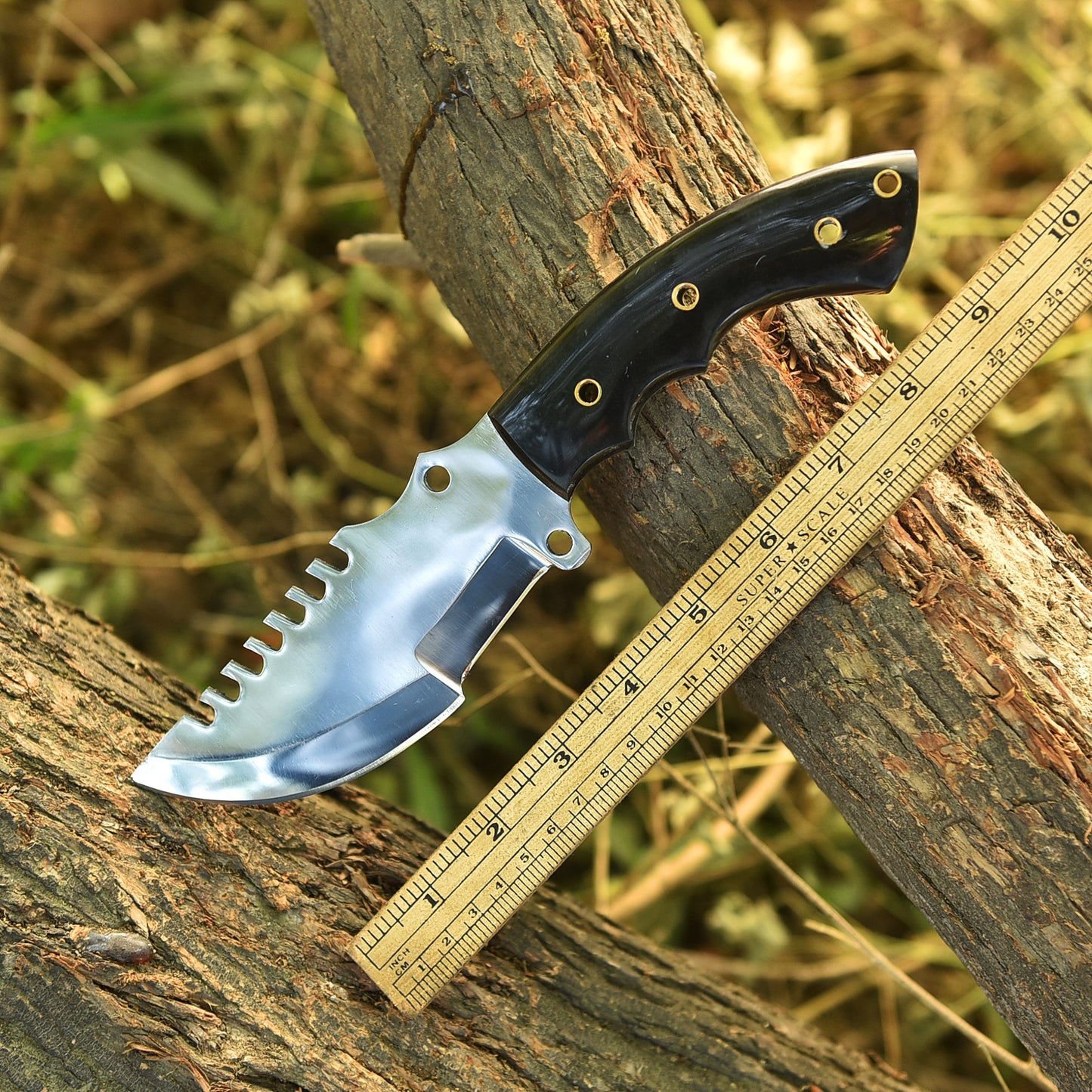 Handmade D2 Steel Hunting Tracker Knife Full Tang Fix Blade - Resin Handle