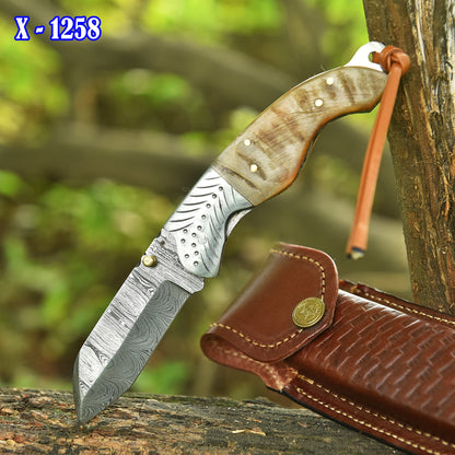Adventure Hand Forged Damascus Folding Hunting Knife Ram Horn Handle