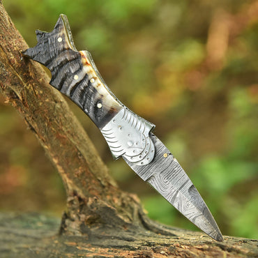 Premium Handmade Damascus Folding Blade Pocket Knife Ram Horn Handle