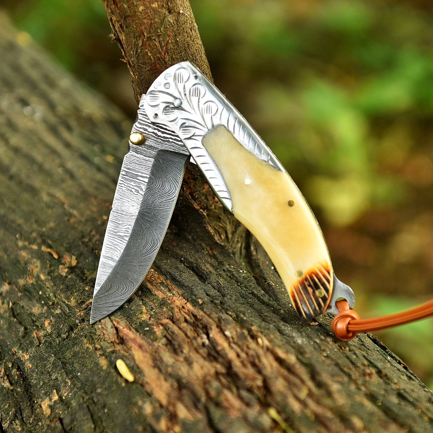 Damascus Folding Blade Pocket Knife Camel Bone Engraved Steel Bolster Handle