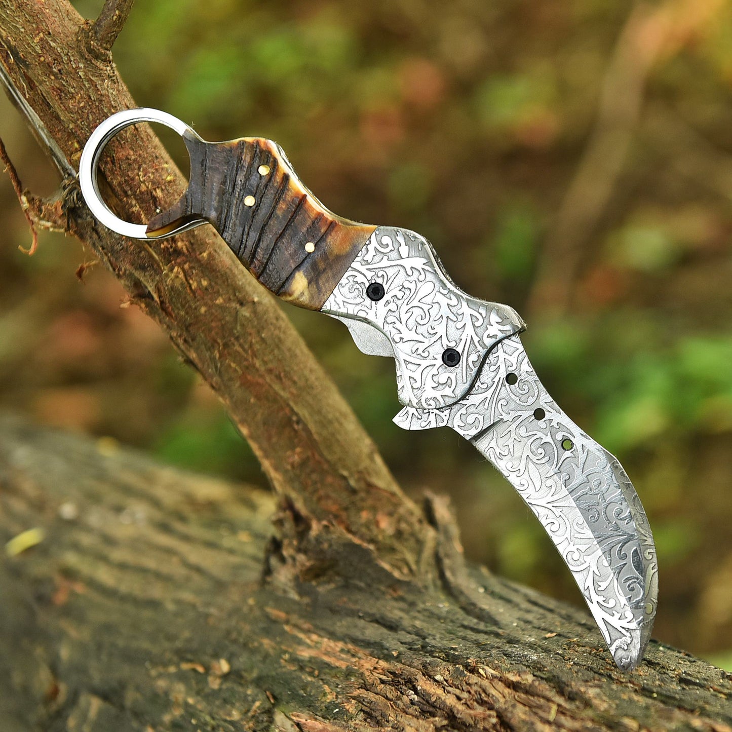 Handmade Engraved Folding Blade Pocket Knife Ram Horn Finger Ring Handle