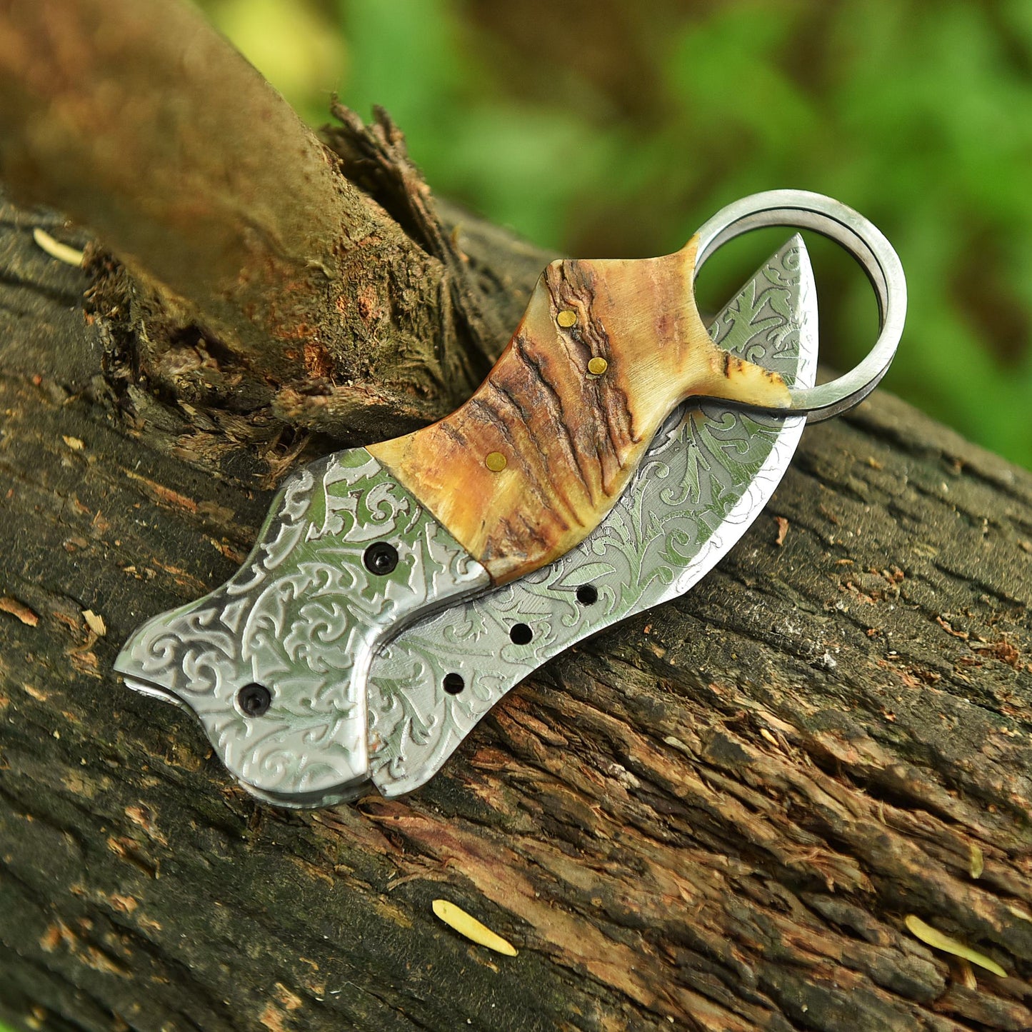 Handmade Engraved Folding Blade Pocket Knife Ram Horn Finger Ring Handle