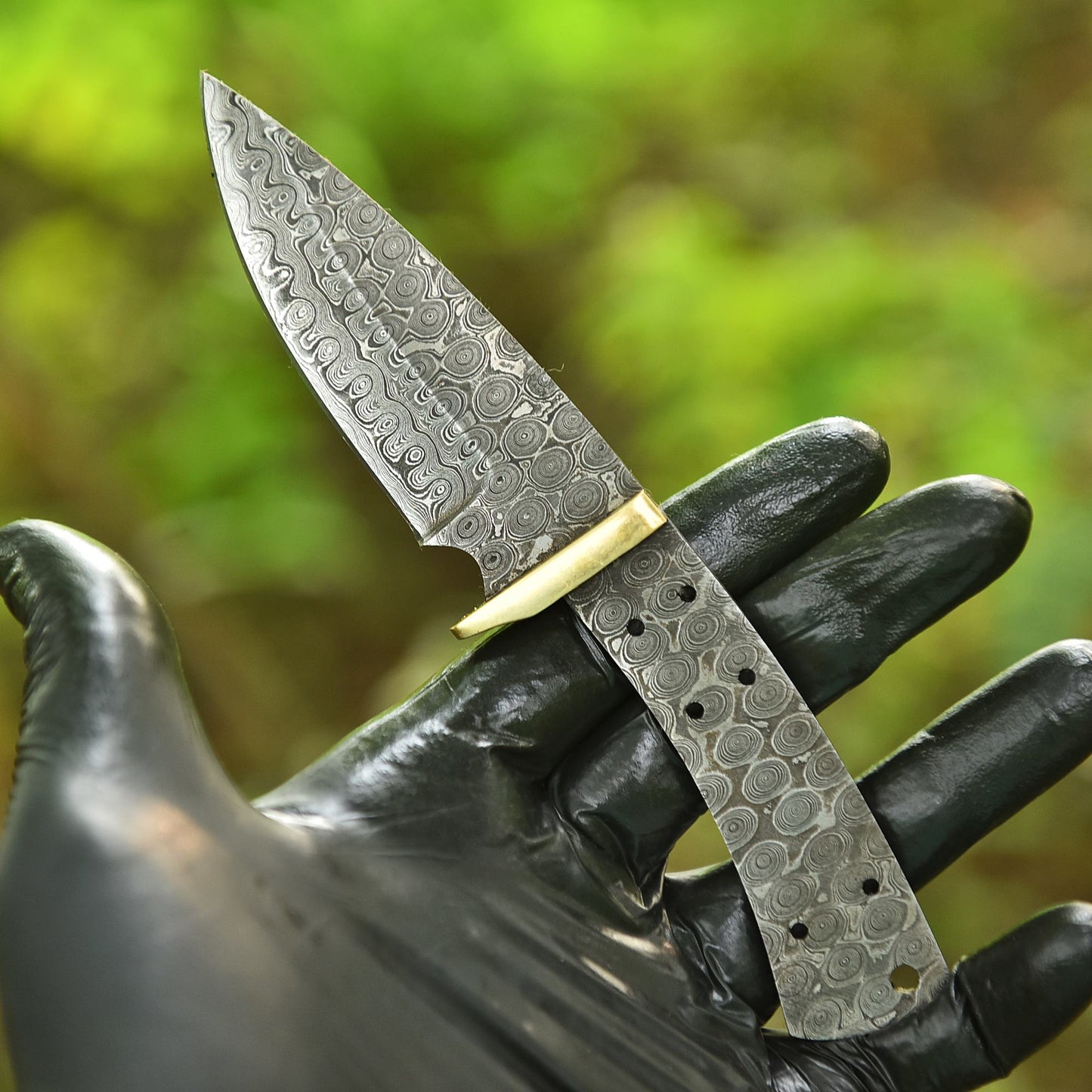 Handcrafted Damascus Steel Fixed Blade Blank Blade Knife Brass Guard