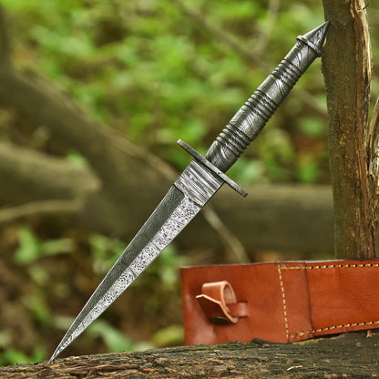 Handcrafted Damascus Steel Dagger Full Tang Fixed Blade Collector Knife