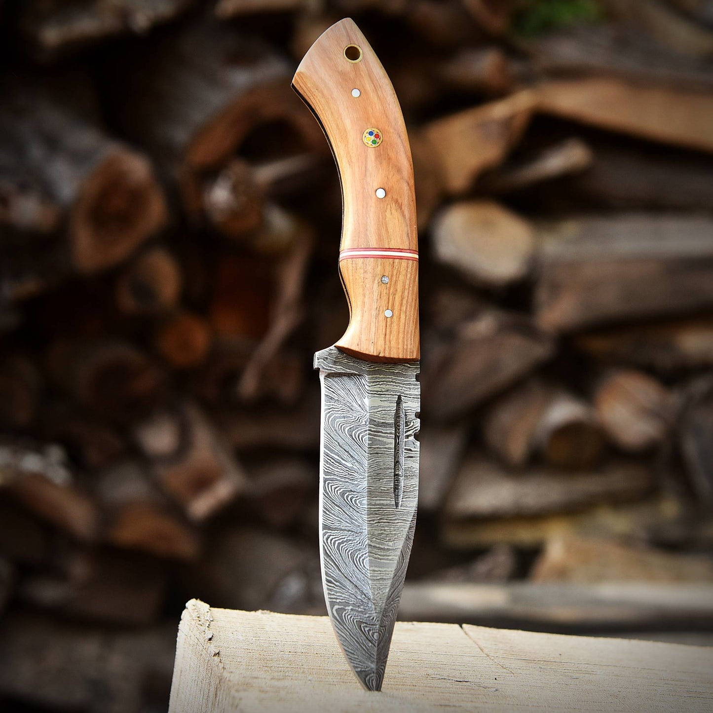 Handmade Damascus Steel Outdoor Hunting Skinner Knife Wood Handle
