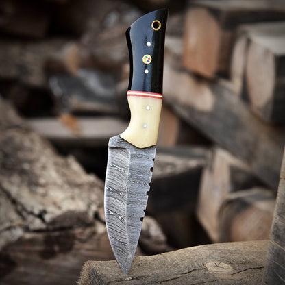 Custom Handmade Damascus Steel Blade Outdoor Hunting Skinner Knife