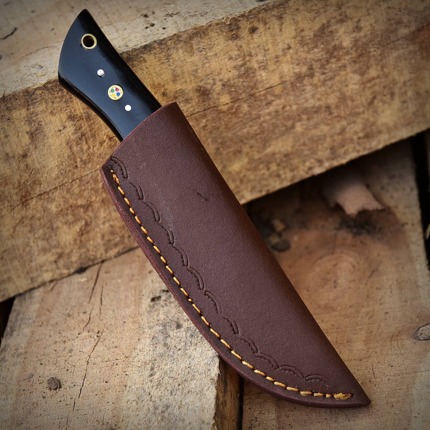 Custom Handmade Damascus Steel Blade Outdoor Hunting Skinner Knife