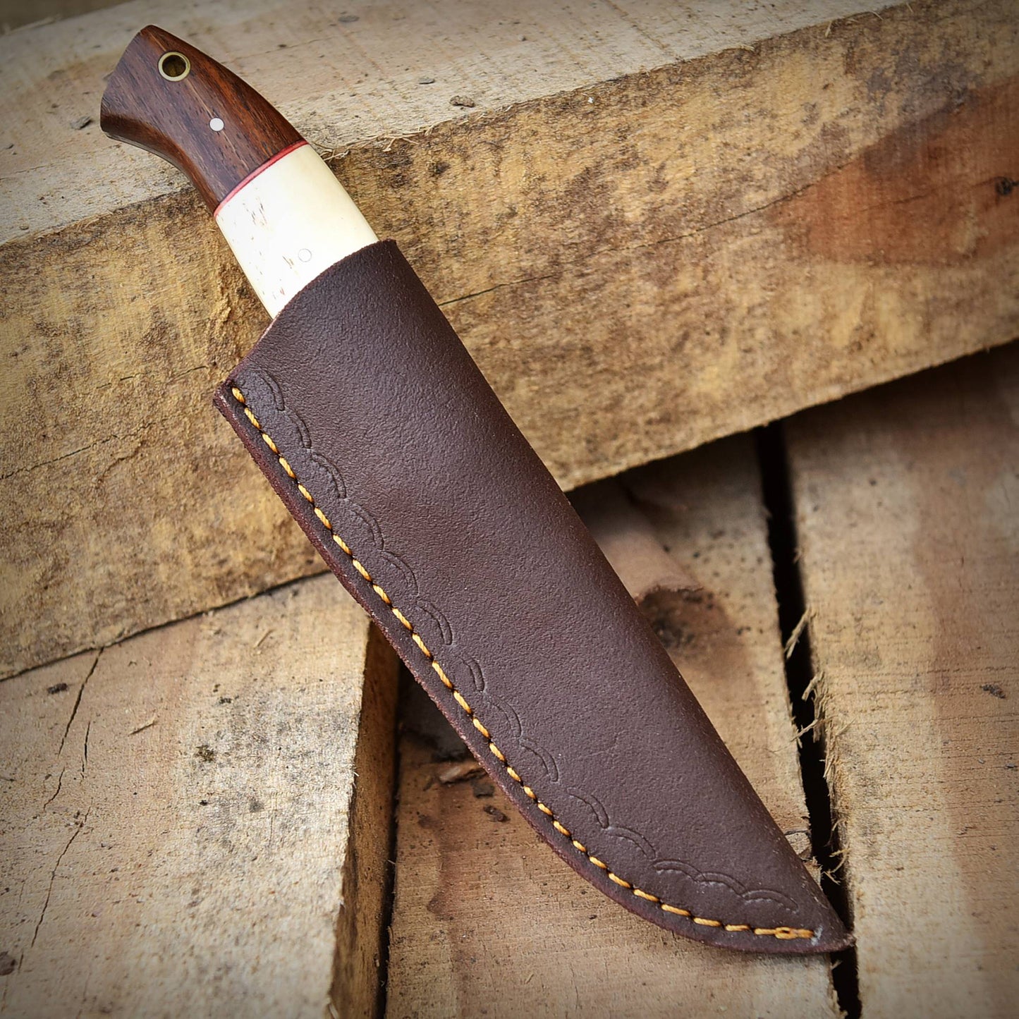 Handmade Damascus Steel Fixed Blade Bushcraft  Skinner Knife With Sheath