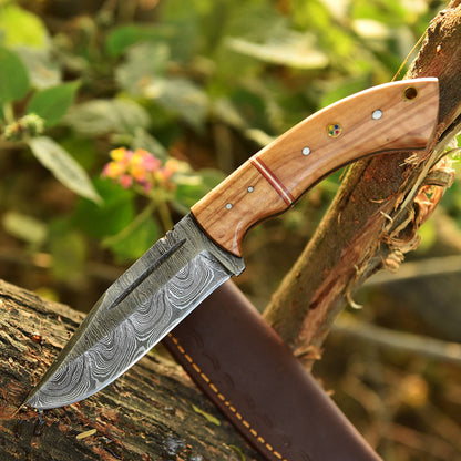 Handmade Damascus Steel Outdoor Hunting Skinner Knife Wood Handle