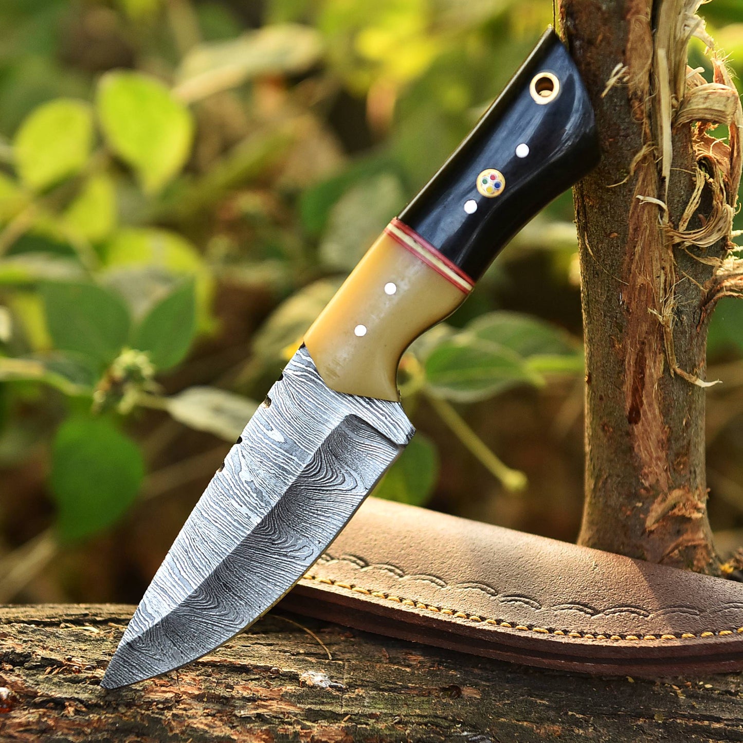 Custom Handmade Damascus Steel Blade Outdoor Hunting Skinner Knife