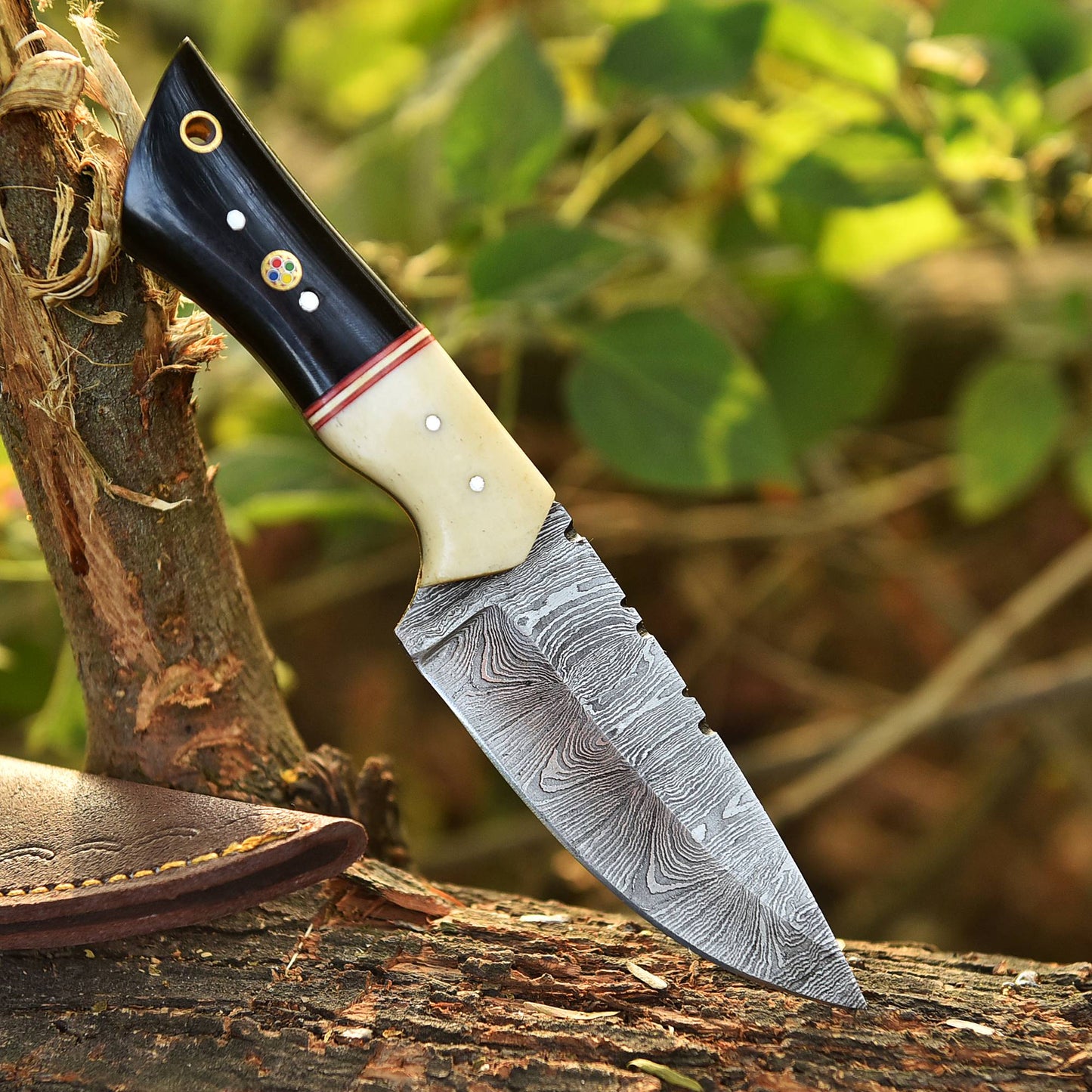 Custom Handmade Damascus Steel Blade Outdoor Hunting Skinner Knife