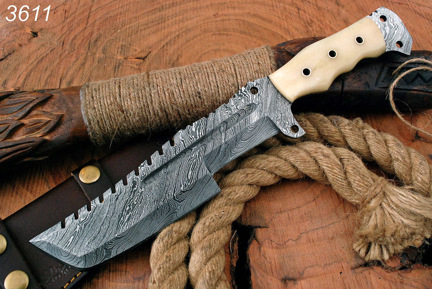 Tracker Knife - Hand Forged Damascus Steel Hunting Tracker Bone Handle