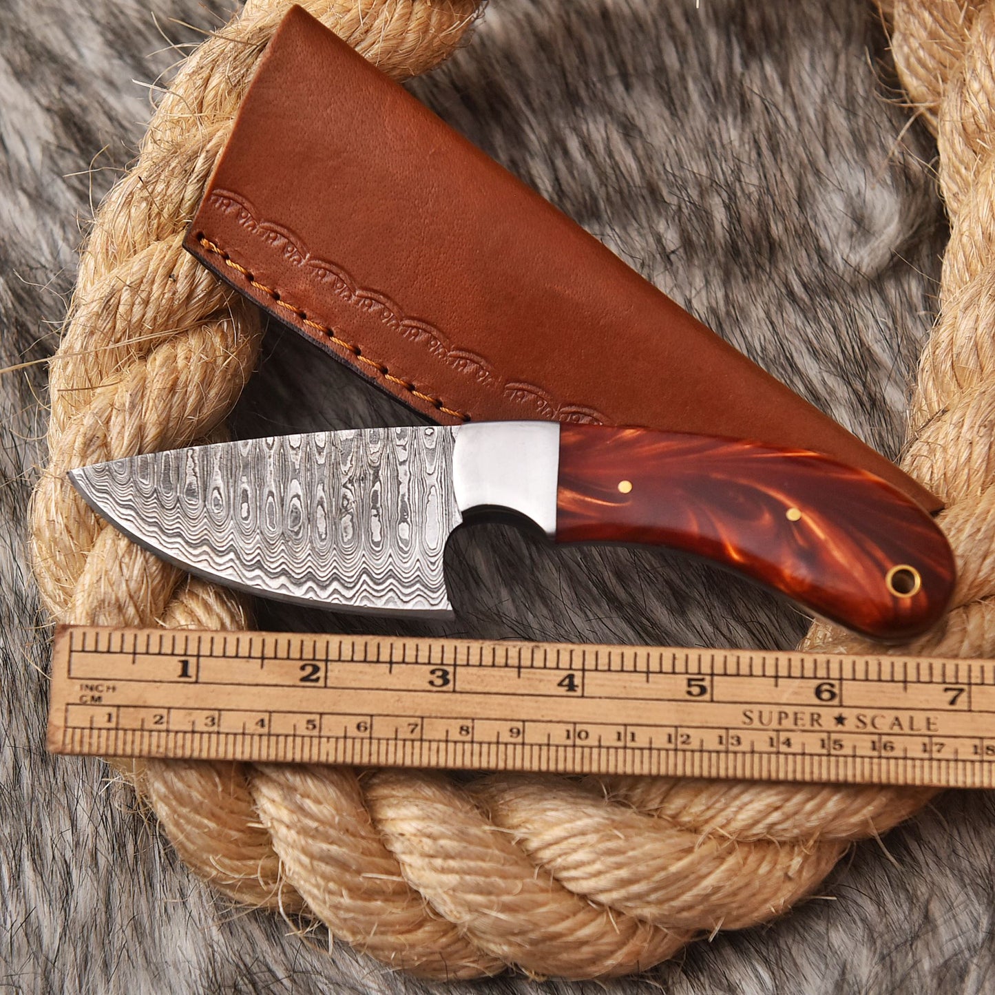Handmade Damascus Steel Skinner Knife Resin Handle Full Tang With Sheath