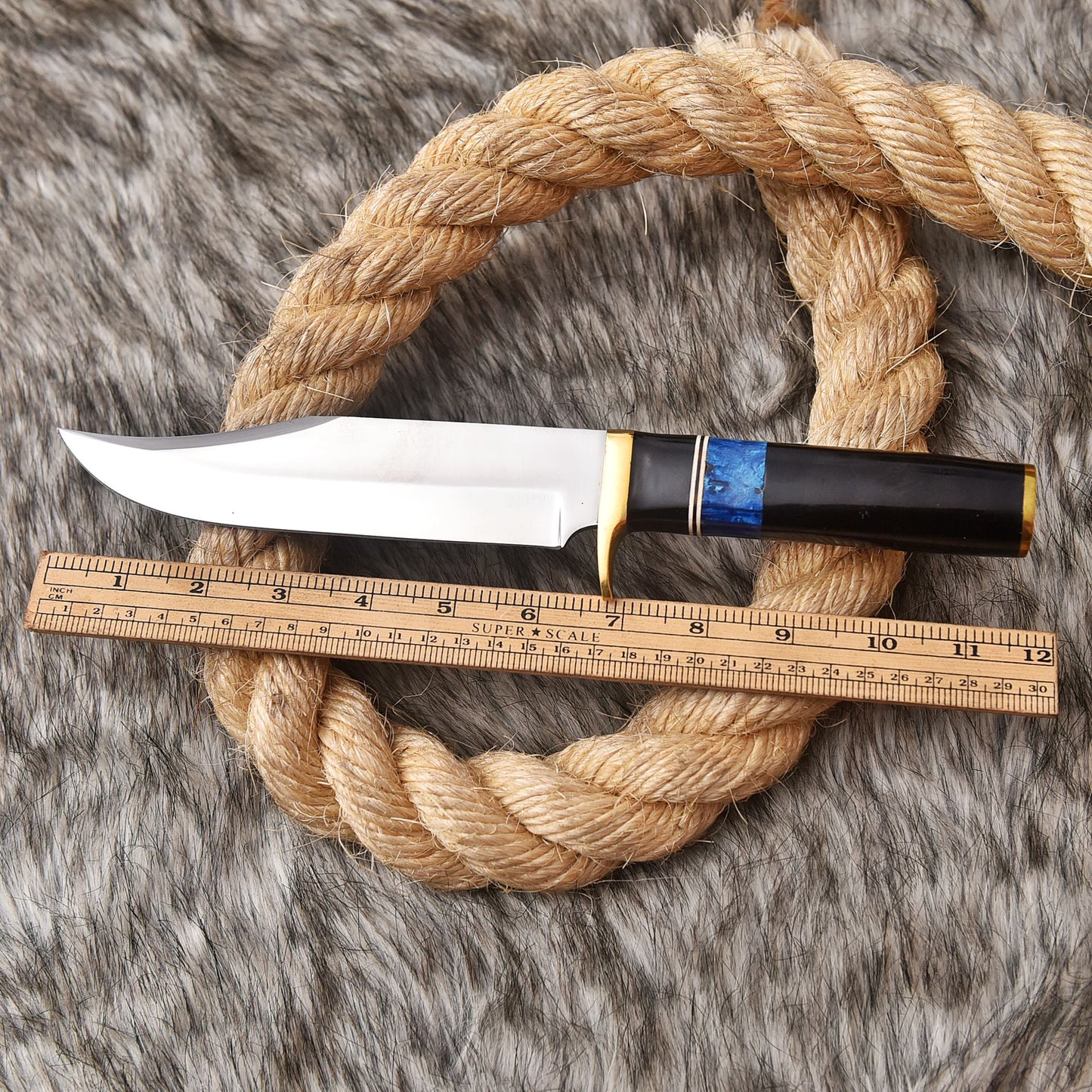 Handmade Carbon Steel Fixed Blade Hunting Tactical Knife Resin Handle
