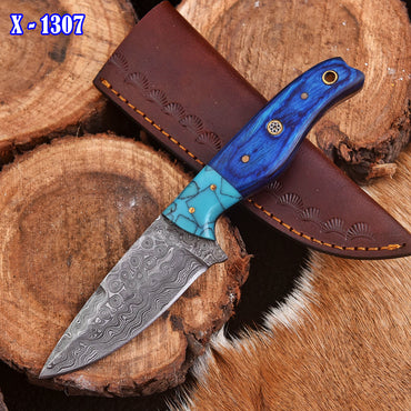 Handmade Damascus Steel Tactical Skinner Knife Wood Resin Handle EDC