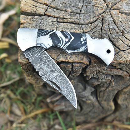 Hand Forged Damascus Steel Pocket Knife Resin Handle Collector Piece