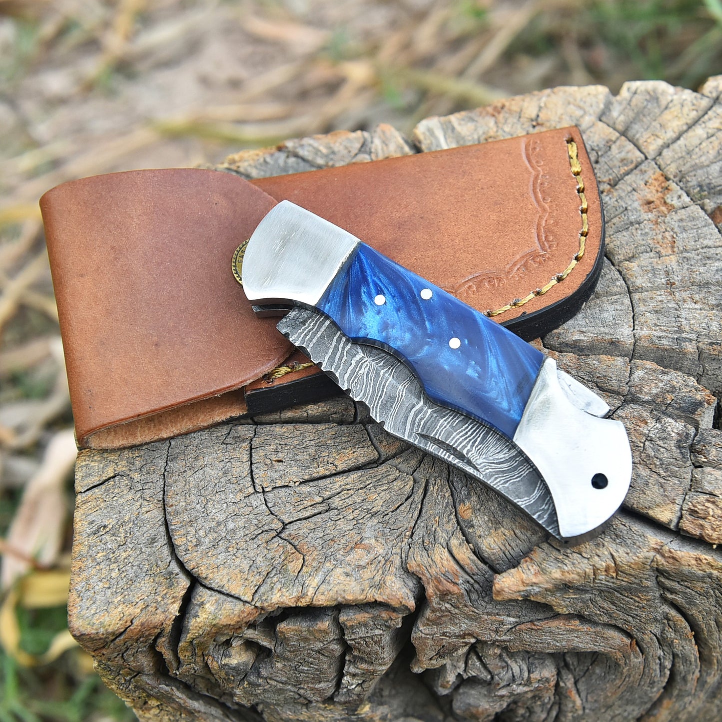 Custom Damascus Steel Folding Knife Outdoor Hiking Utility Pocket Tool