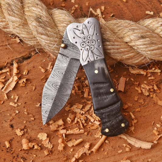 Handmade Damascus Folding Blade Hunting Pocket Knife Ram Horn Handle