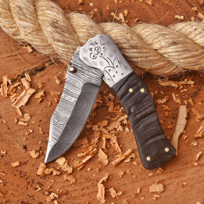 Handmade Damascus Folding Blade Pocket Knife Ram Horn Handle Camping Knife